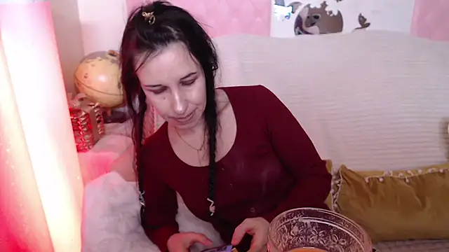 Snapshot of -carla- chatting on 02-26-26, 06:35 -carla- online show from 02-26-26, 06:35