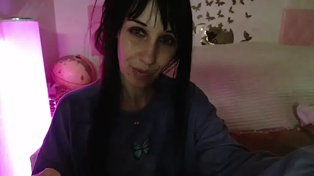 Snapshot of -carla- chatting on 02-21-26, 04:53 -carla- online show from 02-21-26, 04:53