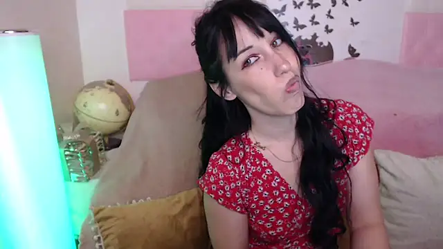 Snapshot of -carla- chatting on 03-08-26, 06:06 -carla- online show from 03-08-26, 06:06