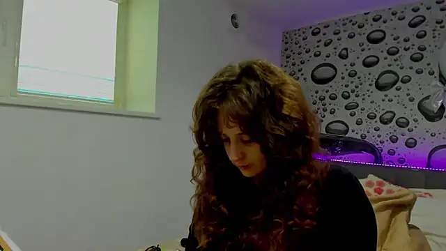 AlmaFancy online show from 03-11-26, 06:07