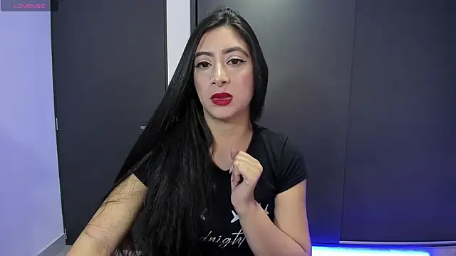 Snapshot of MeganWhite3 chatting on 12-02-25, 04:36 MeganWhite3 online show from 12-02-25, 04:36