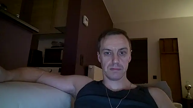 Snapshot of ploki2180 chatting on 02-06-25, 06:13 ploki2180 online show from 02-06-25, 06:13