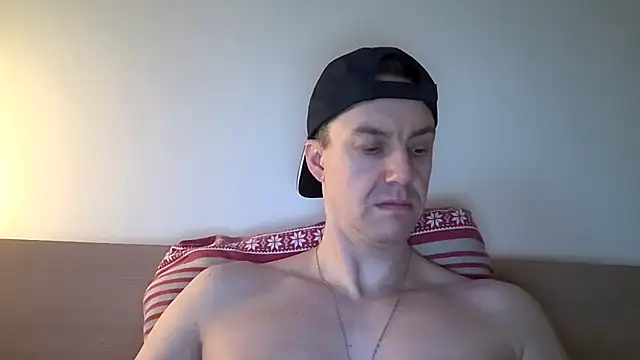 Snapshot of ploki2180 chatting on 03-09-25, 06:39 ploki2180 online show from 03-09-25, 06:39