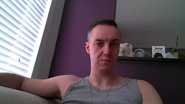 Snapshot of ploki2180 chatting on 03-15-25, 11:19 ploki2180 online show from 03-15-25, 11:19