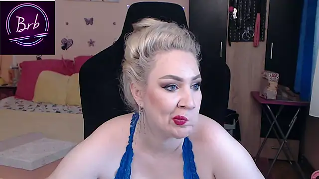 Snapshot of MissLexyGold chatting on 02-09-25, 01:46 MissLexyGold online show from 02-09-25, 01:46