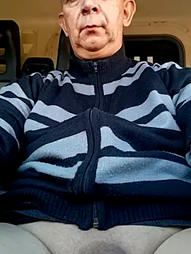Snapshot of bigcock_marusz chatting on 03-19-25, 03:29 bigcock marusz online show from 03-19-25, 03:29