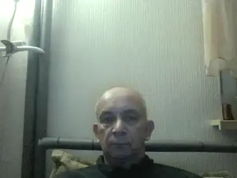 Snapshot of bigcock_marusz chatting on 02-02-25, 09:13 bigcock marusz online show from 02-02-25, 09:13