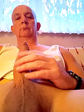 Snapshot of bigcock_marusz chatting on 01-20-25, 02:57 bigcock marusz online show from 01-20-25, 02:57