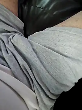 Snapshot of m6sp1 chatting on 03-04-26, 12:46 m6sp1 online show from 03-04-26, 12:46