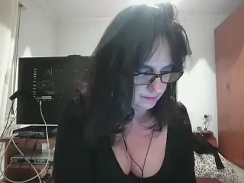 ClaudyGeryn online show from 12-14-24, 04:08