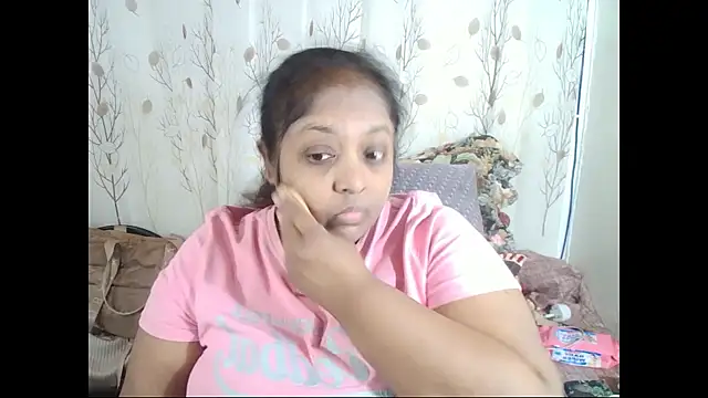 Snapshot of Indiantasha chatting on 09-15-25, 03:56 Indiantasha online show from 09-15-25, 03:56
