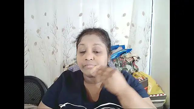 Snapshot of Indiantasha chatting on 09-10-25, 04:28 Indiantasha online show from 09-10-25, 04:28