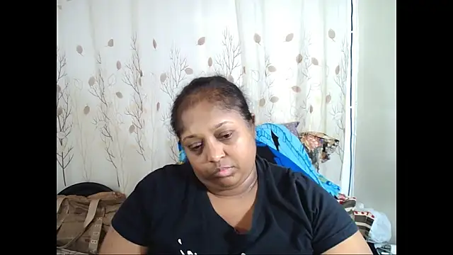Snapshot of Indiantasha chatting on 10-13-25, 04:08 Indiantasha online show from 10-13-25, 04:08