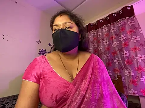 Love 4Sex online show from 05-17-26, 02:00