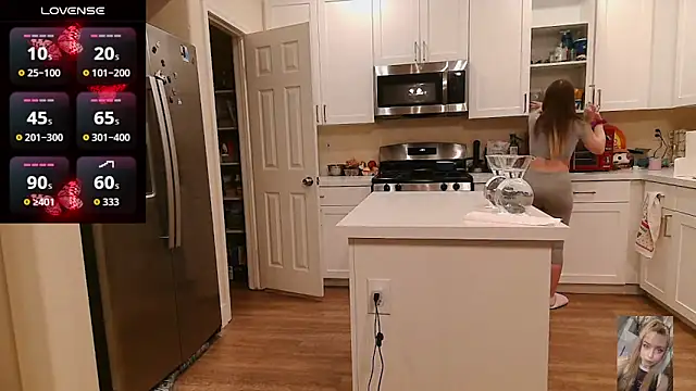 Blondiewithanass online show from 04-08-26, 06:26