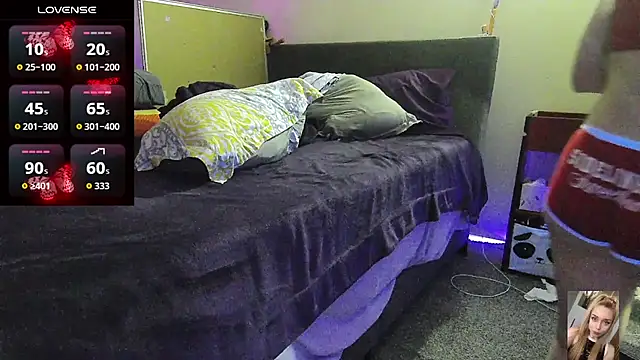 Blondiewithanass online show from 05-25-26, 06:01