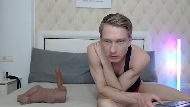 JessicaSteve online show from 03-18-26, 06:09
