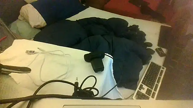 Snapshot of londonfuckwhore chatting on 01-16-25, 02:09 londonfuckwhore online show from 01-16-25, 02:09