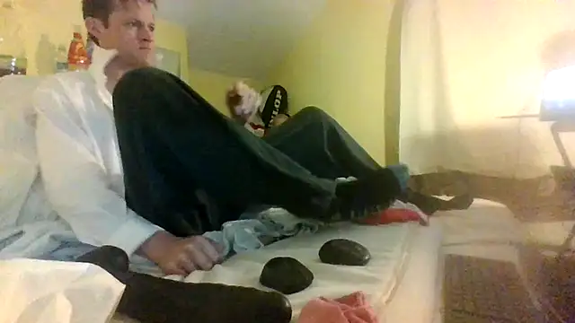 Snapshot of londonfuckwhore chatting on 12-02-24, 04:26 londonfuckwhore online show from 12-02-24, 04:26