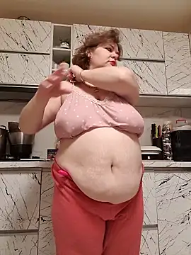 Snapshot of cindybbwsquirt chatting on 10-19-25, 05:10 cindybbwsquirt online show from 10-19-25, 05:10