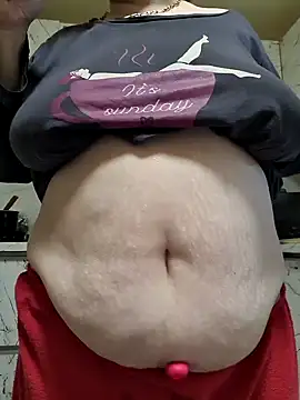 Snapshot of cindybbwsquirt chatting on 03-07-25, 12:12 cindybbwsquirt online show from 03-07-25, 12:12