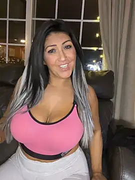 LittleMissEeve online show from 02-19-26, 01:13