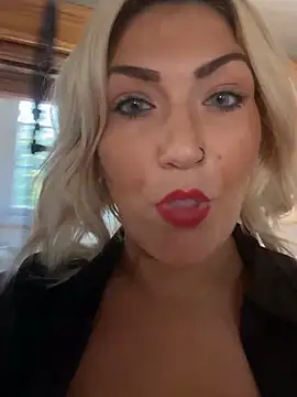 LittleMissEeve online show from 09-13-25, 09:15