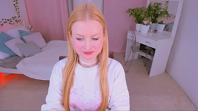 Laly Peach online show from 03-08-25, 04:50