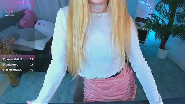 Laly Peach online show from 02-16-25, 07:38