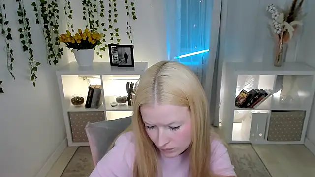 Laly Peach online show from 04-03-26, 12:11