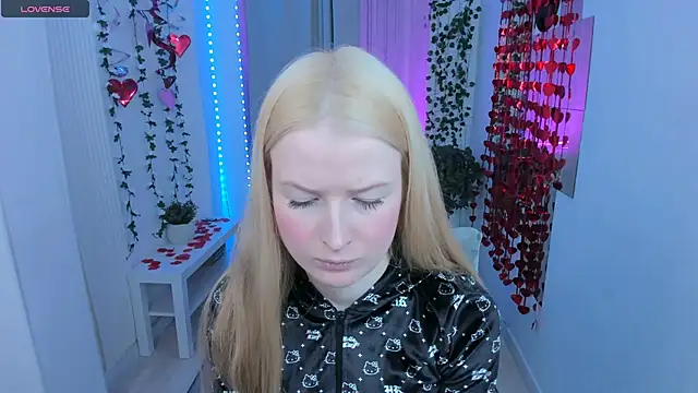 Laly Peach online show from 02-25-26, 11:32