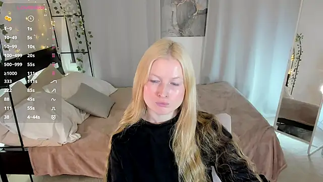 Laly Peach online show from 06-14-26, 06:58