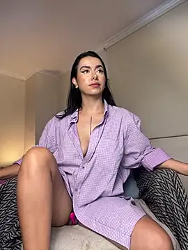 Snapshot of Samispank chatting on 03-09-25, 01:59 Samispank online show from 03-09-25, 01:59