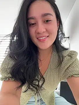 Nina lovi online show from 06-30-26, 05:46