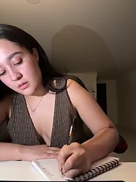 Nina lovi online show from 03-04-26, 12:40