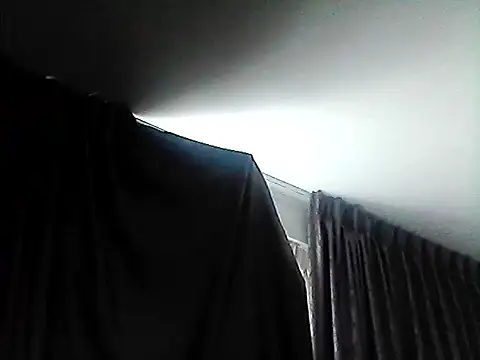 Snapshot of Weedek@xh chatting on 06-21-26, 05:46 Weedekxh online show from 06-21-26, 05:46