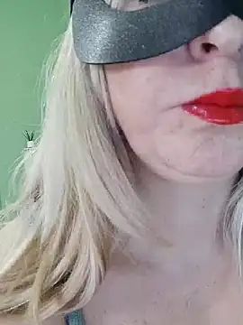Snapshot of Vivian115 chatting on 06-12-26, 08:28 Vivian115 online show from 06-12-26, 08:28