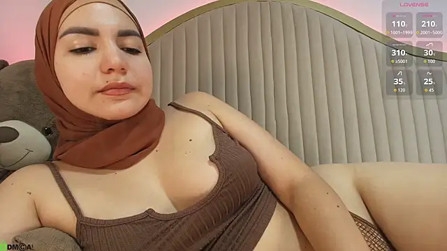dalilasaadi  online show from 07-02-26, 03:23