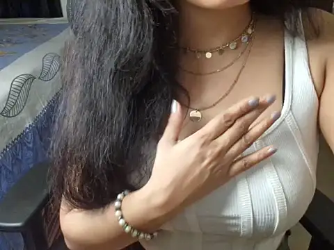 Snapshot of Adventurous_Angel chatting on 09-19-25, 07:40 Adventurous Angel online show from 09-19-25, 07:40