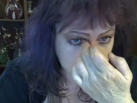 Snapshot of ElenaZed chatting on 02-20-25, 04:03 ElenaZed online show from 02-20-25, 04:03