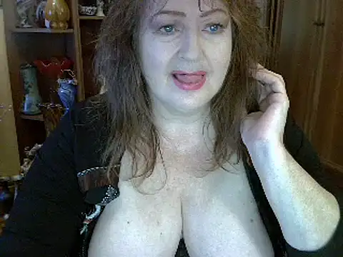 ElenaZed online show from 11-14-25, 06:39