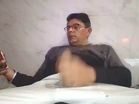 Snapshot of Kumarjay330 chatting on 02-08-26, 05:21 Kumarjay330 online show from 02-08-26, 05:21