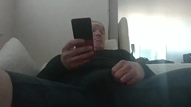 Snapshot of timothygonterman chatting on 06-05-26, 02:23 timothygonterman online show from 06-05-26, 02:23