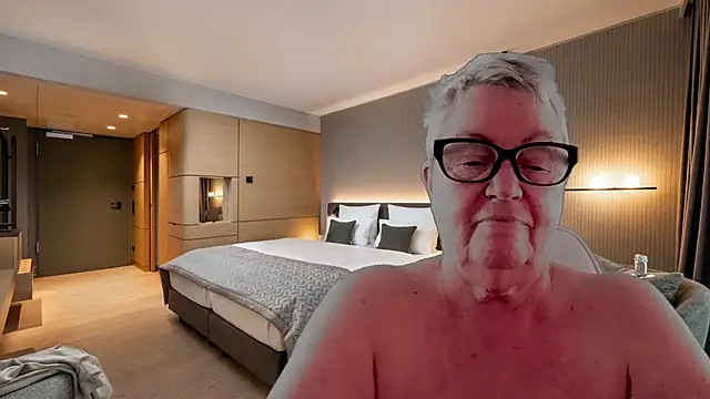 GrannyChrissy68 online show from 01-11-26, 03:41