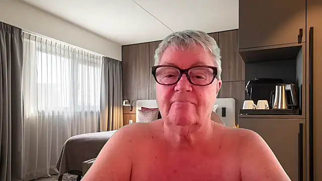 Snapshot of GrannyChrissy68 chatting on 07-01-26, 02:06 GrannyChrissy68 online show from 07-01-26, 02:06