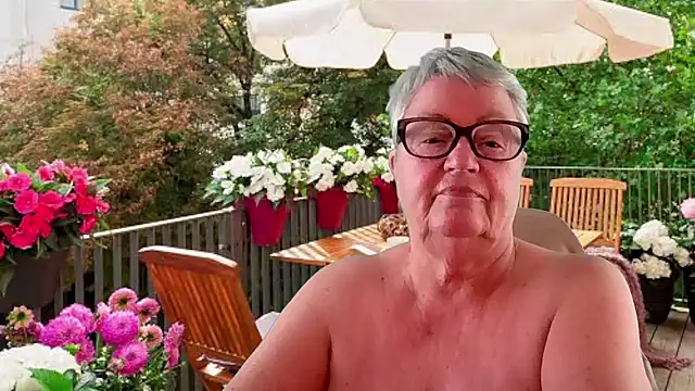 Snapshot of GrannyChrissy68 chatting on 07-07-26, 01:36 GrannyChrissy68 online show from 07-07-26, 01:36