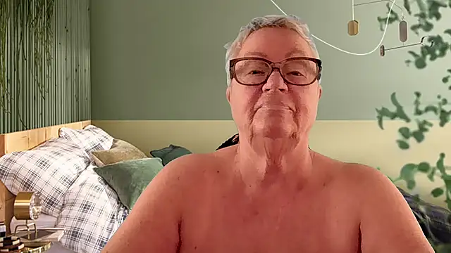 GrannyChrissy68 online show from 03-14-26, 01:28