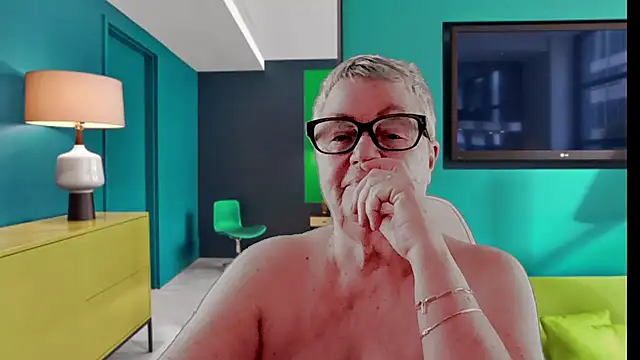 GrannyChrissy68 online show from 01-07-26, 10:59