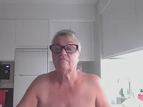 Snapshot of GrannyChrissy68 chatting on 10-12-25, 09:49 GrannyChrissy68 online show from 10-12-25, 09:49