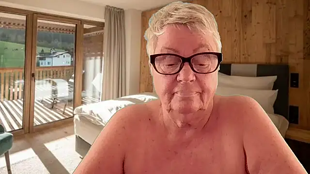 GrannyChrissy68 online show from 03-22-26, 01:34